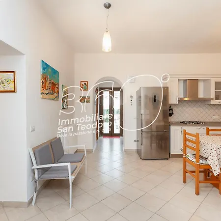 Quadri Lu Mulinu * San Teodoro (Sardinia)