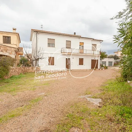 Quadri Lu Mulinu * San Teodoro (Sardinia)