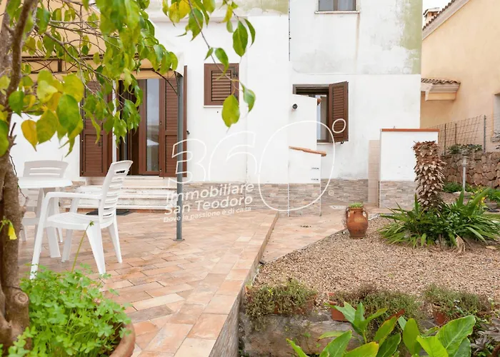 Quadri Lu Mulinu * San Teodoro (Sardinia)